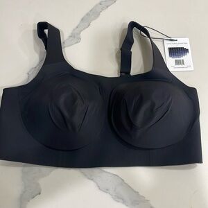 Structure scoop bra